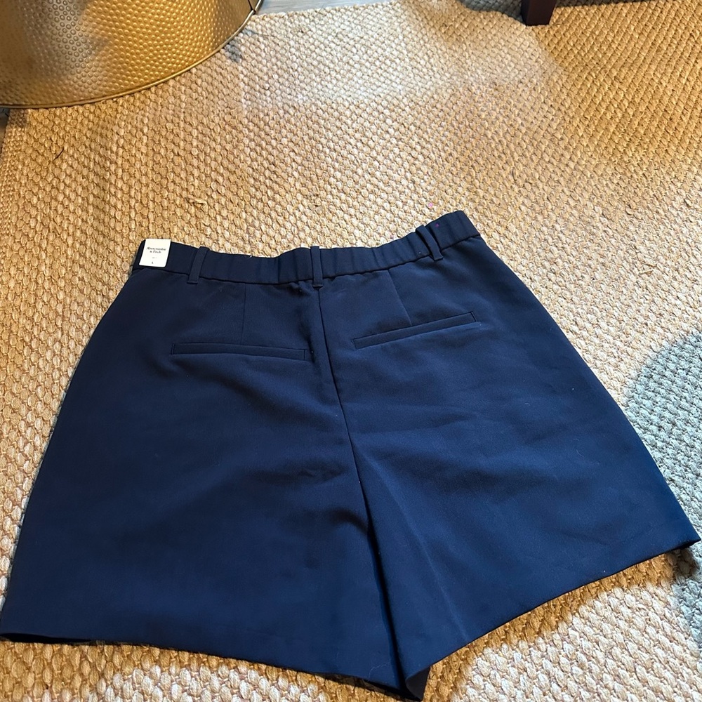 Abercrombie & Fitch High Waisted Pleated Navy Shorts - Picture 7 of 8
